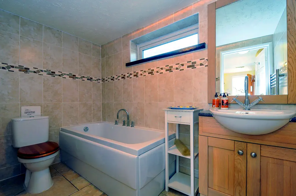 Selsey Beach House Annex Bathroom 5