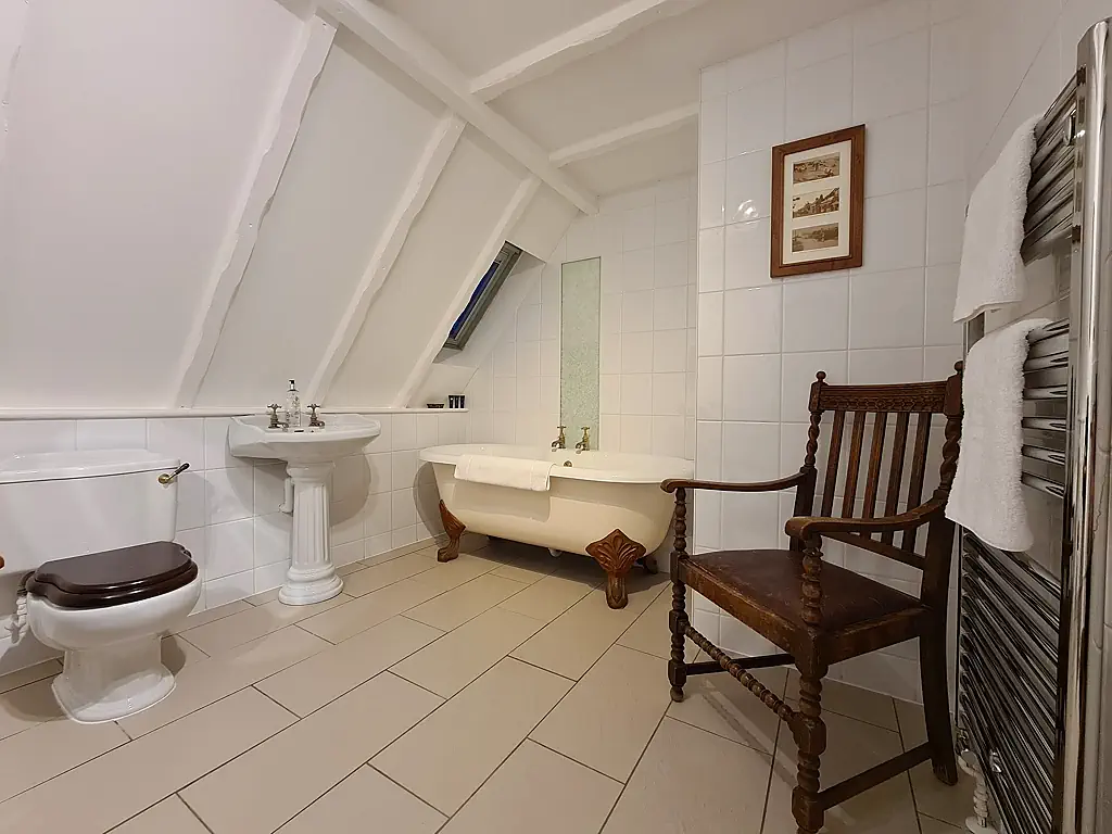 Selsey Beach House First Floor Bathroom 1