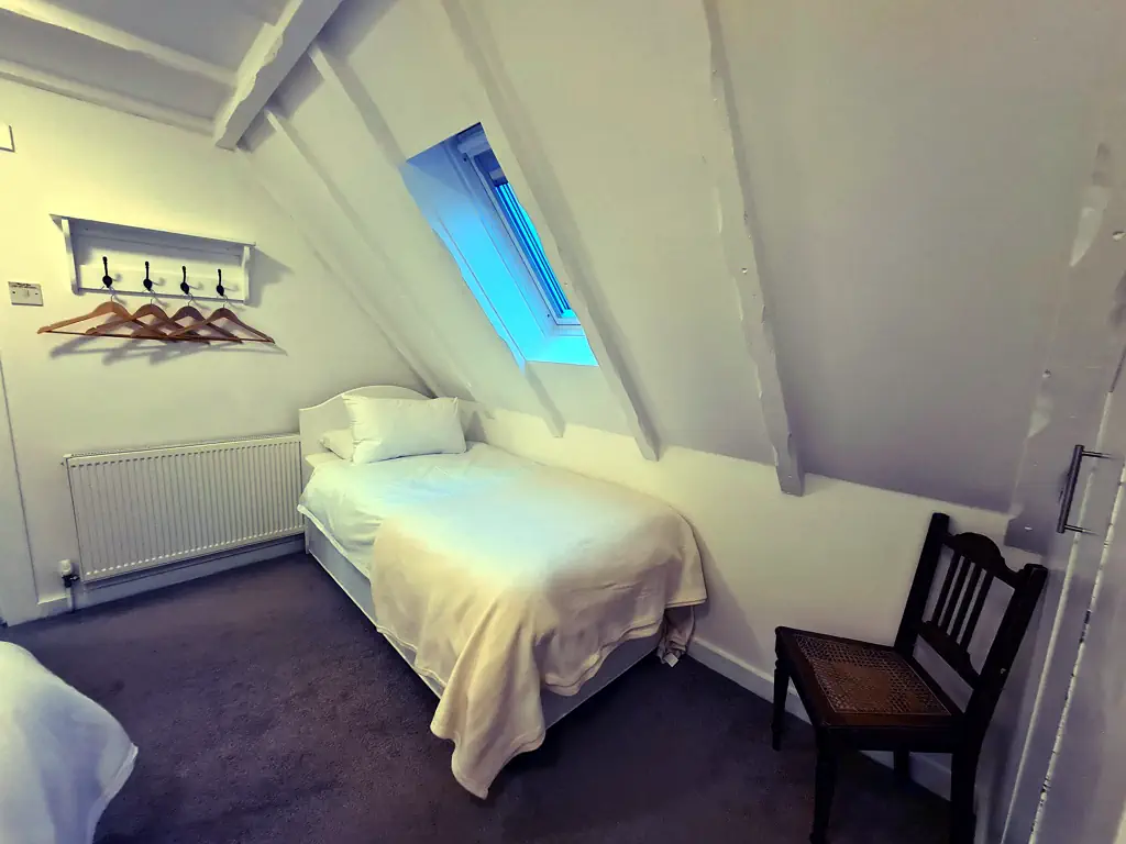 Selsey Beach House Twin Bedroom 1-3