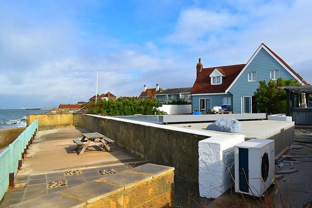 The Garden, Swimming Pool & Hot Tub 15