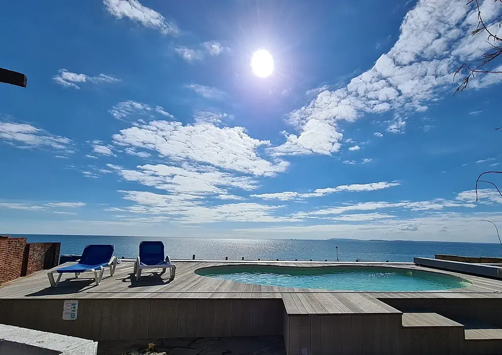 The Garden, Swimming Pool & Hot Tub 4