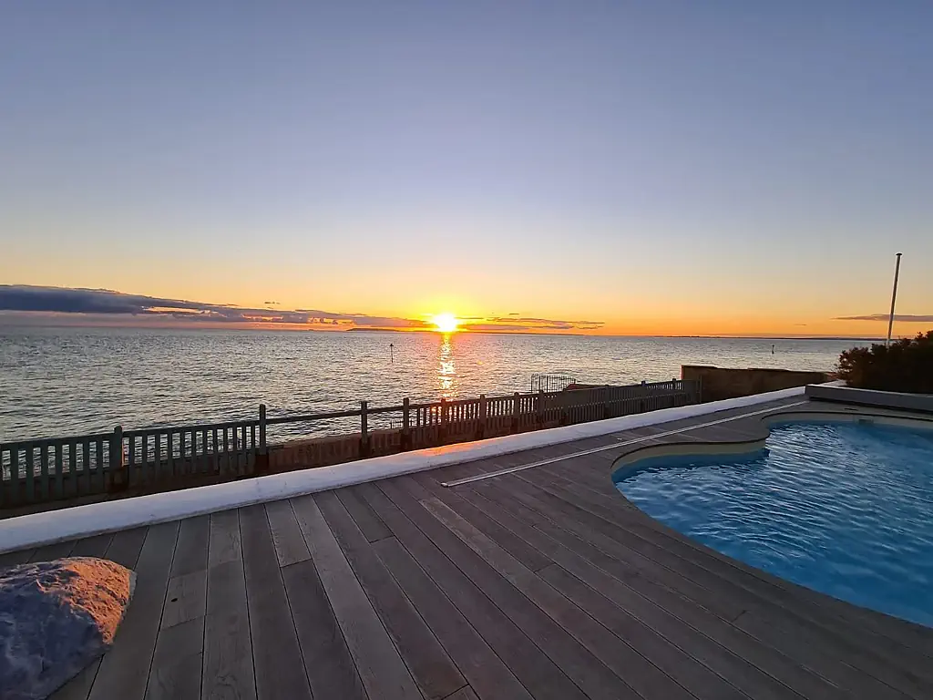 The Garden, Swimming Pool & Hot Tub 7
